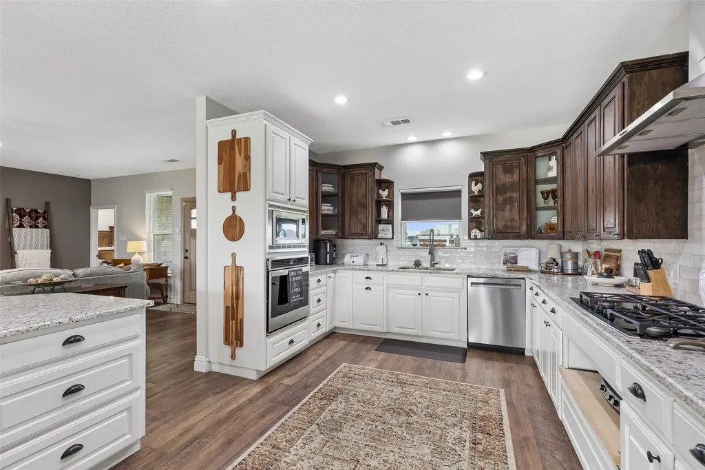 8677 Fm 1553 Leonard TX 75452