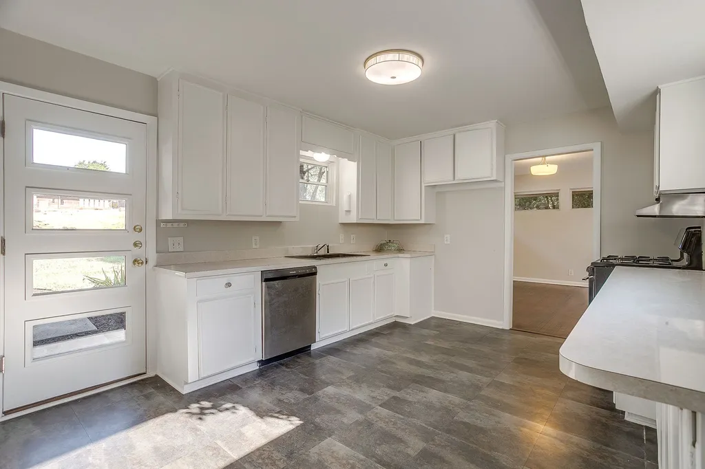 4613 Winthrop Avenue E Fort Worth TX 76116