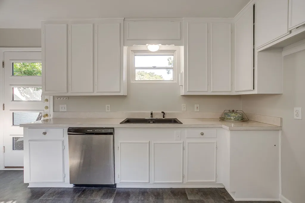 4613 Winthrop Avenue E Fort Worth TX 76116