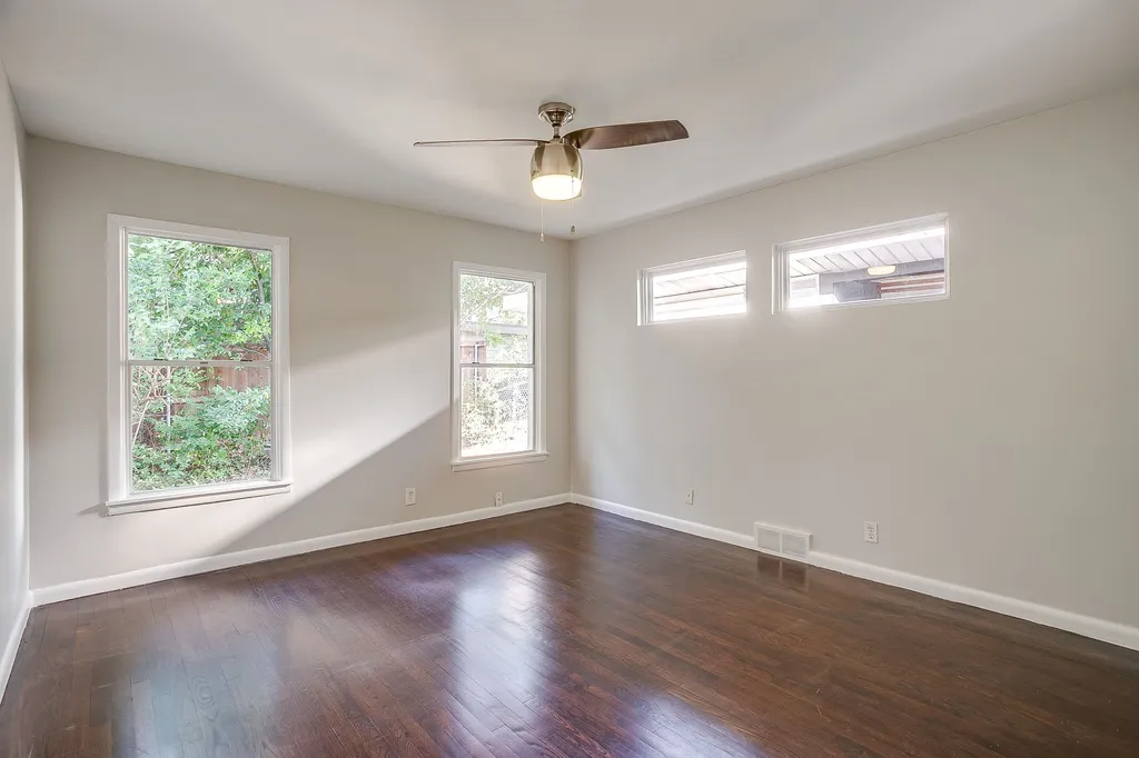 4613 Winthrop Avenue E Fort Worth TX 76116