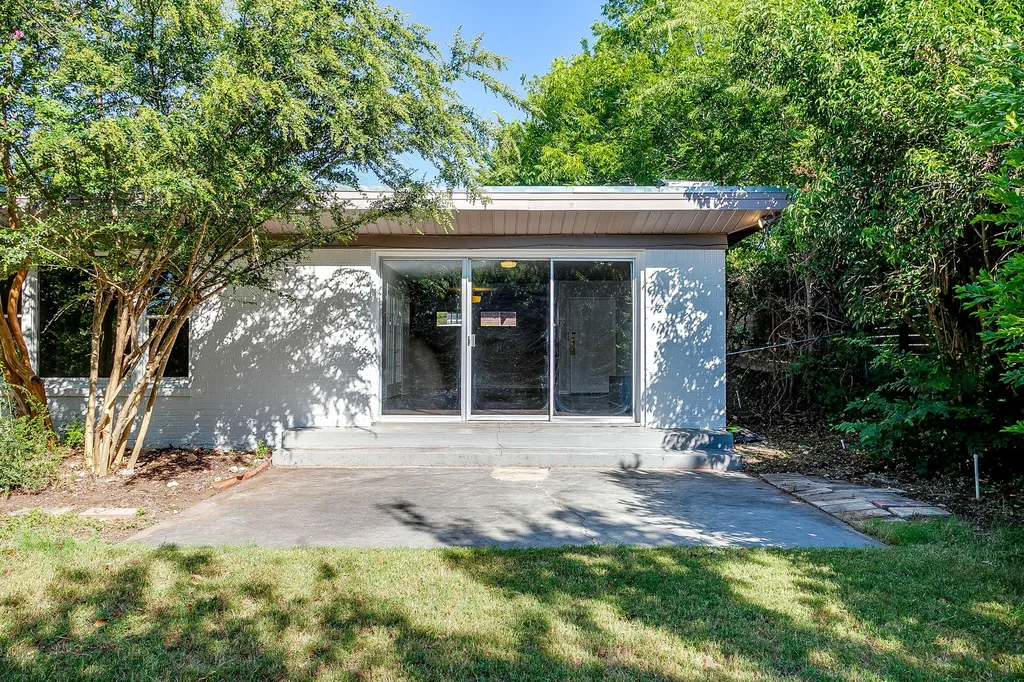 4613 Winthrop Avenue E Fort Worth TX 76116
