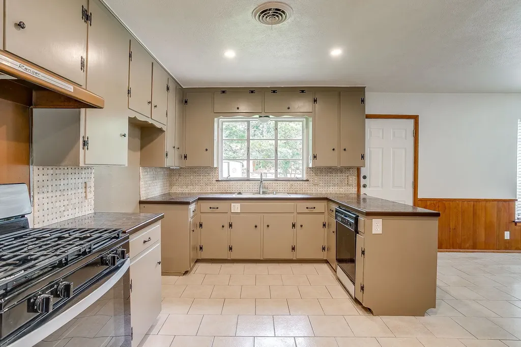 3401 Bilglade Road Fort Worth TX 76133