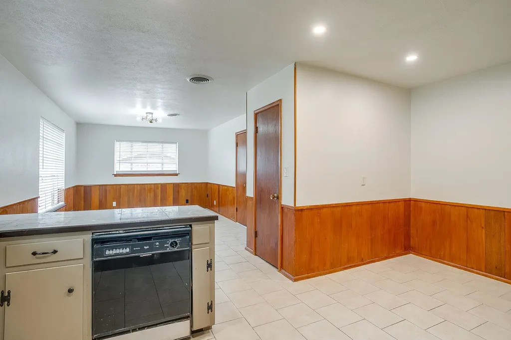 3401 Bilglade Road Fort Worth TX 76133
