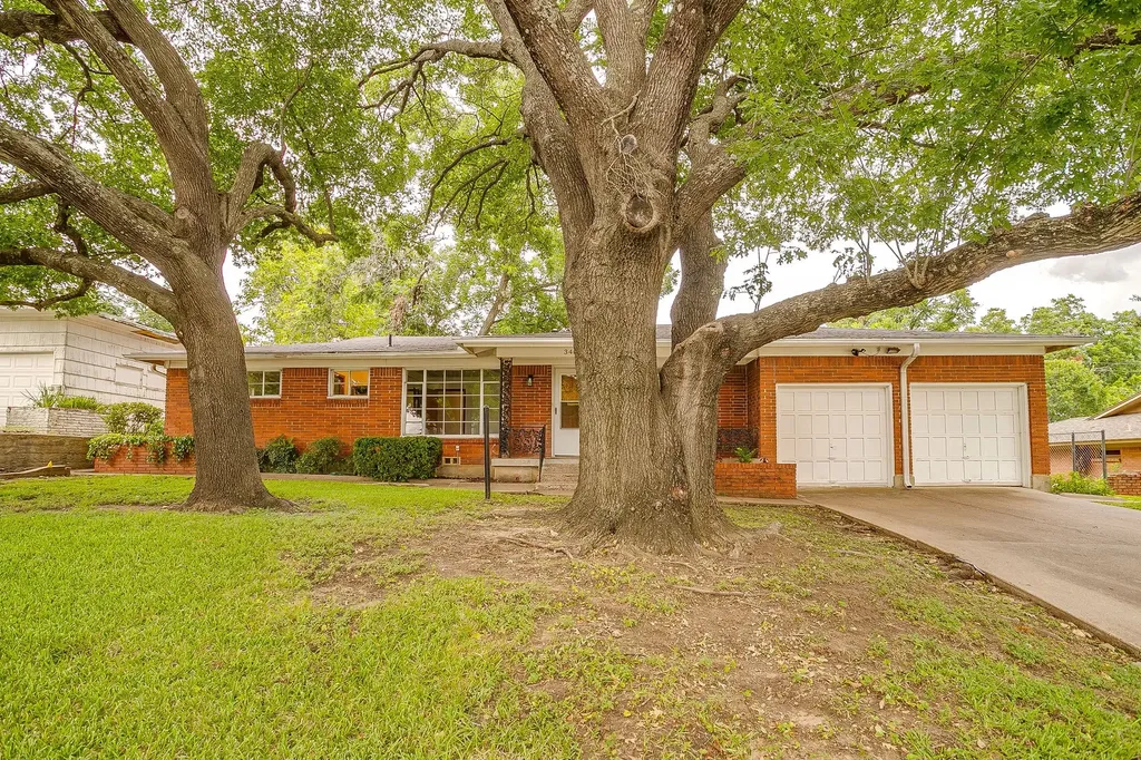 3401 Bilglade Road Fort Worth TX 76133