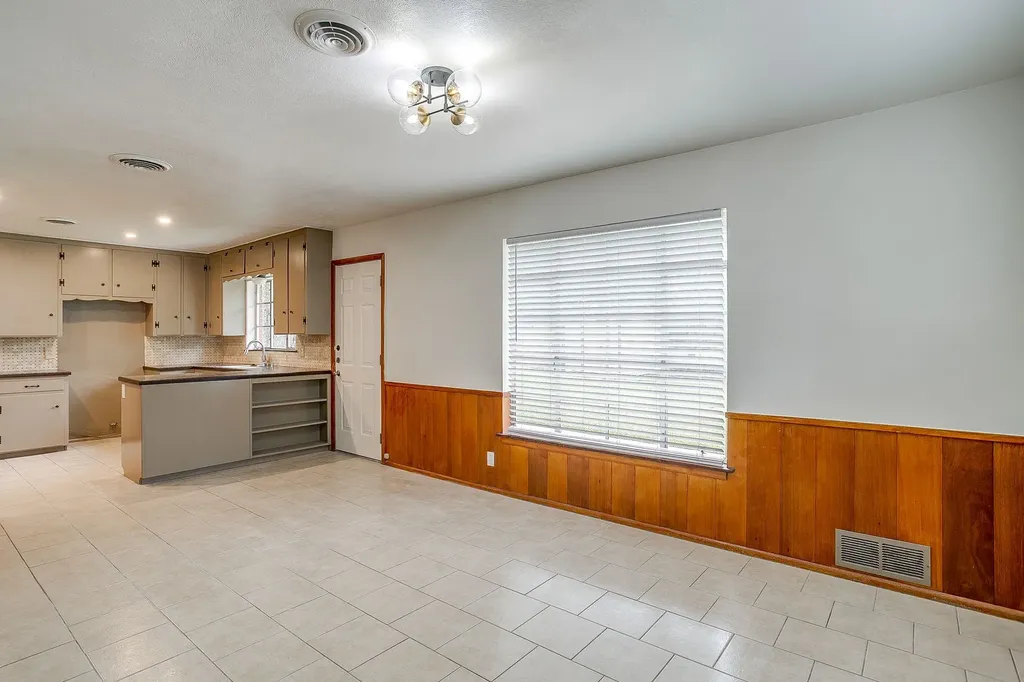 3401 Bilglade Road Fort Worth TX 76133