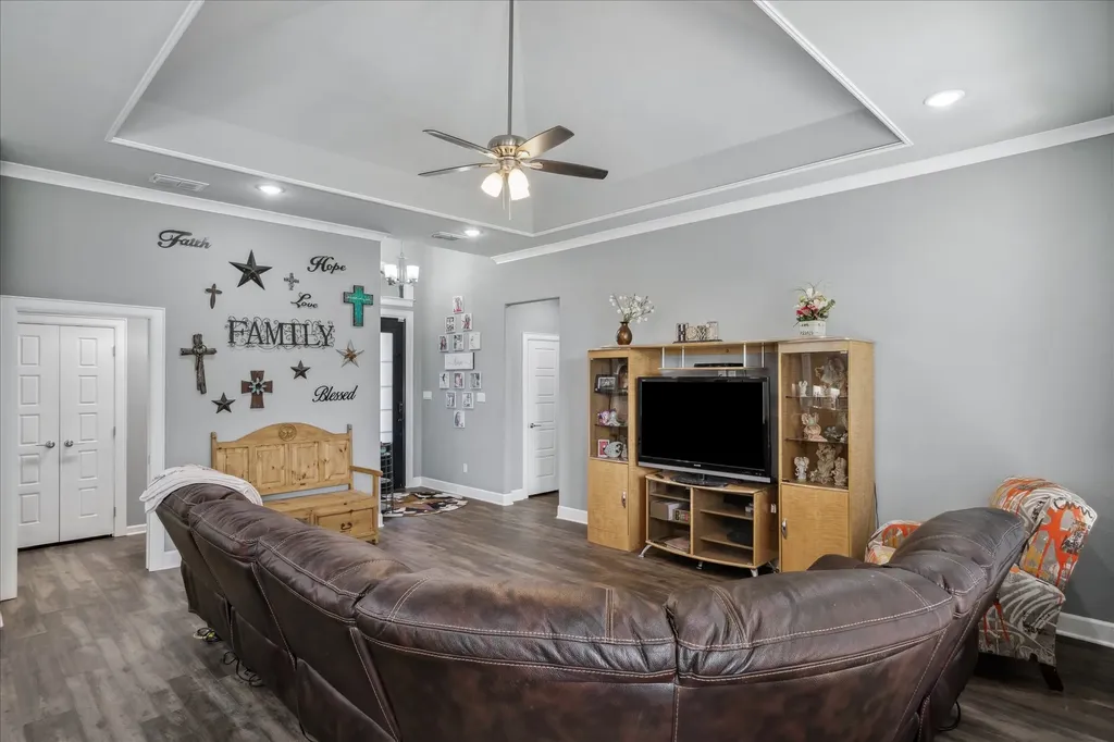 2231 Rana Park Flint TX 75762