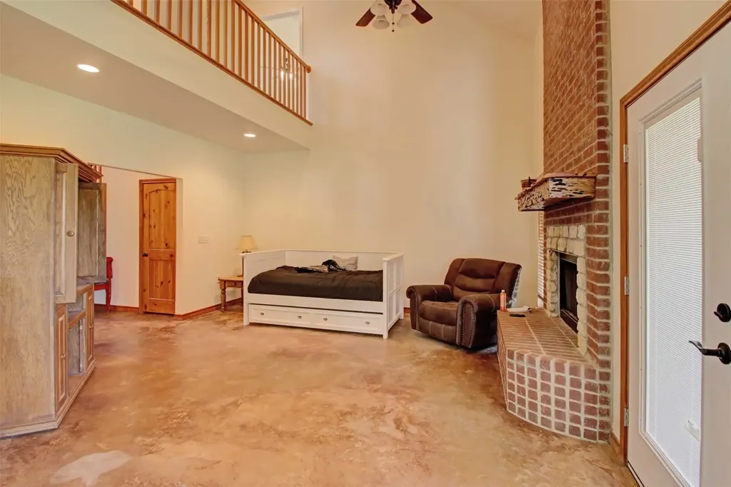 2800 County Road 314 Cleburne TX 76031
