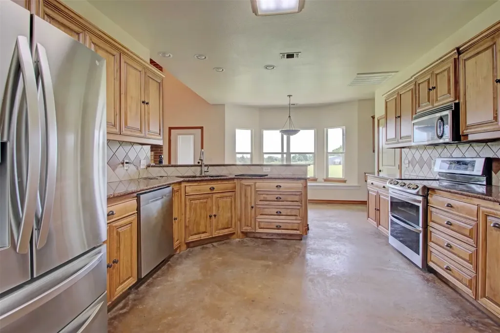 2800 County Road 314 Cleburne TX 76031