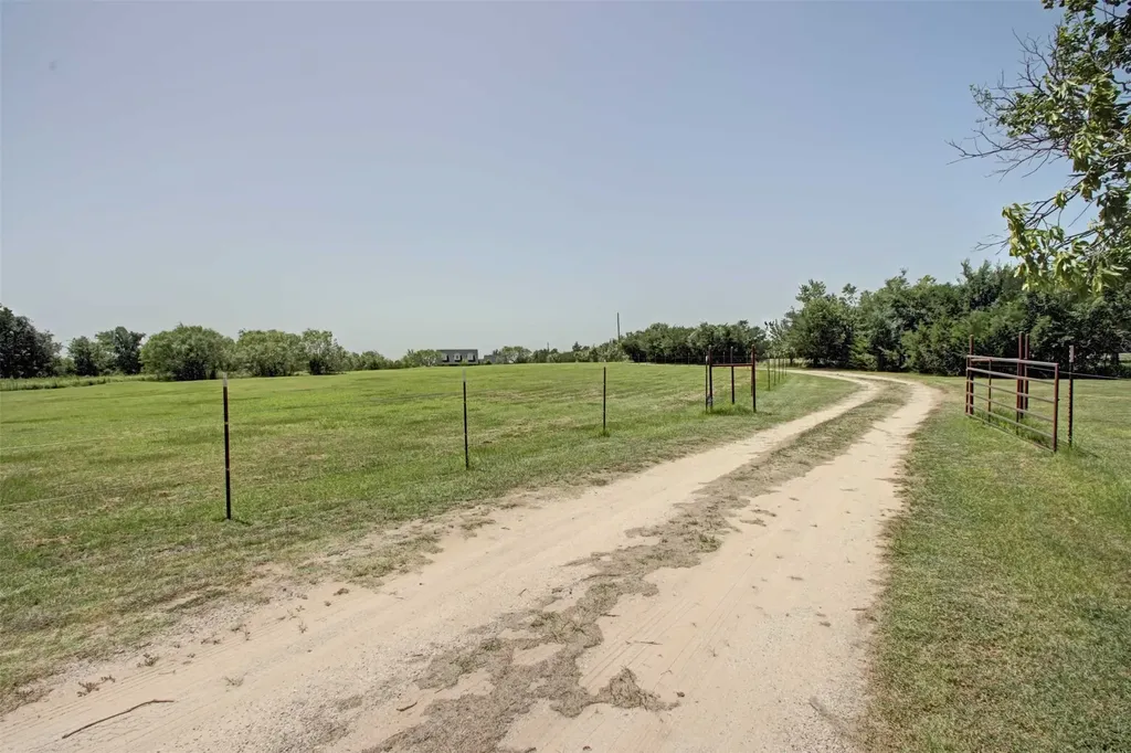 2800 County Road 314 Cleburne TX 76031