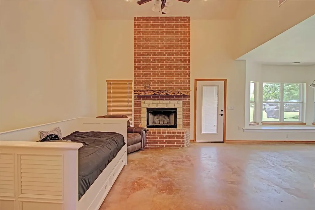 2800 County Road 314 Cleburne TX 76031