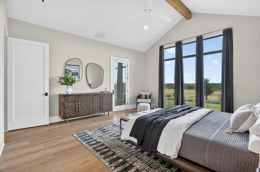 220 Cavalier Court Strawn TX 76475