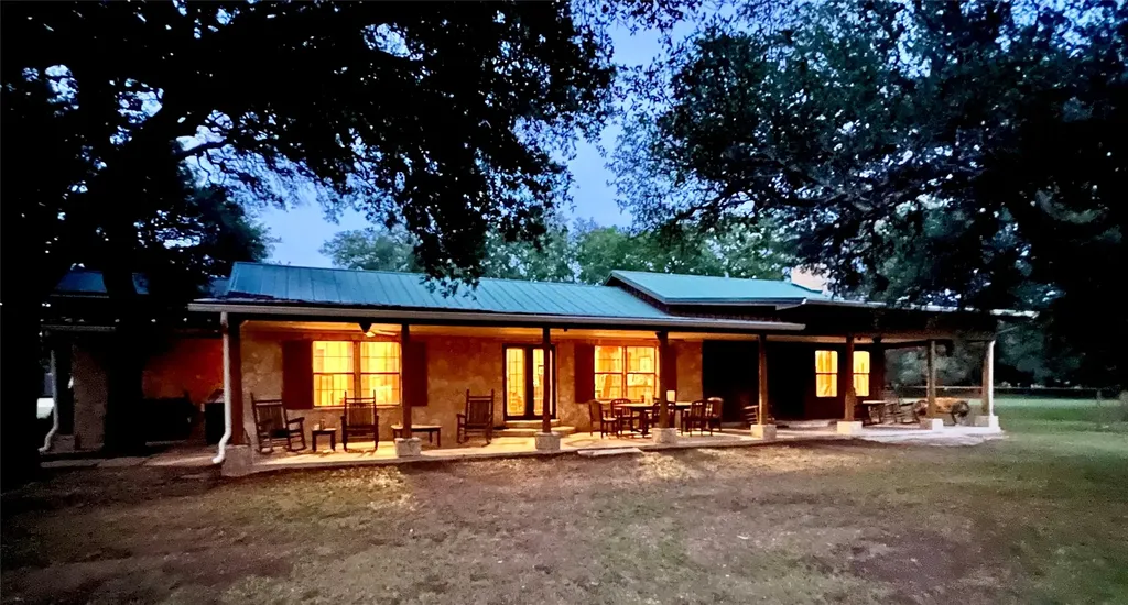 660 Fm 203 Walnut Springs TX 76690