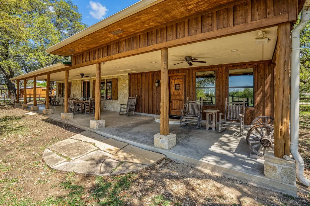 660 Fm 203 Walnut Springs TX 76690