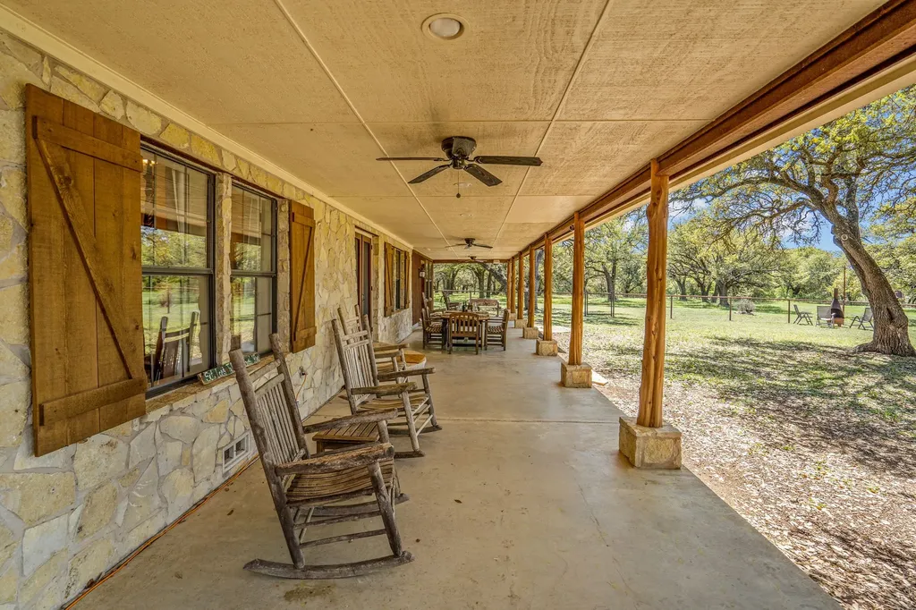 660 Fm 203 Walnut Springs TX 76690