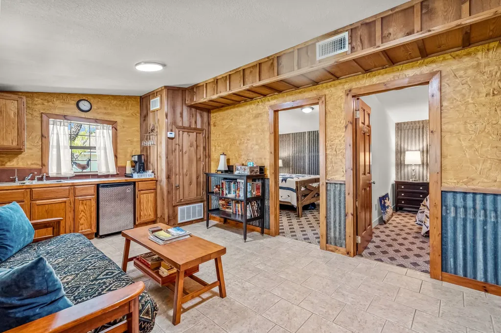 660 Fm 203 Walnut Springs TX 76690