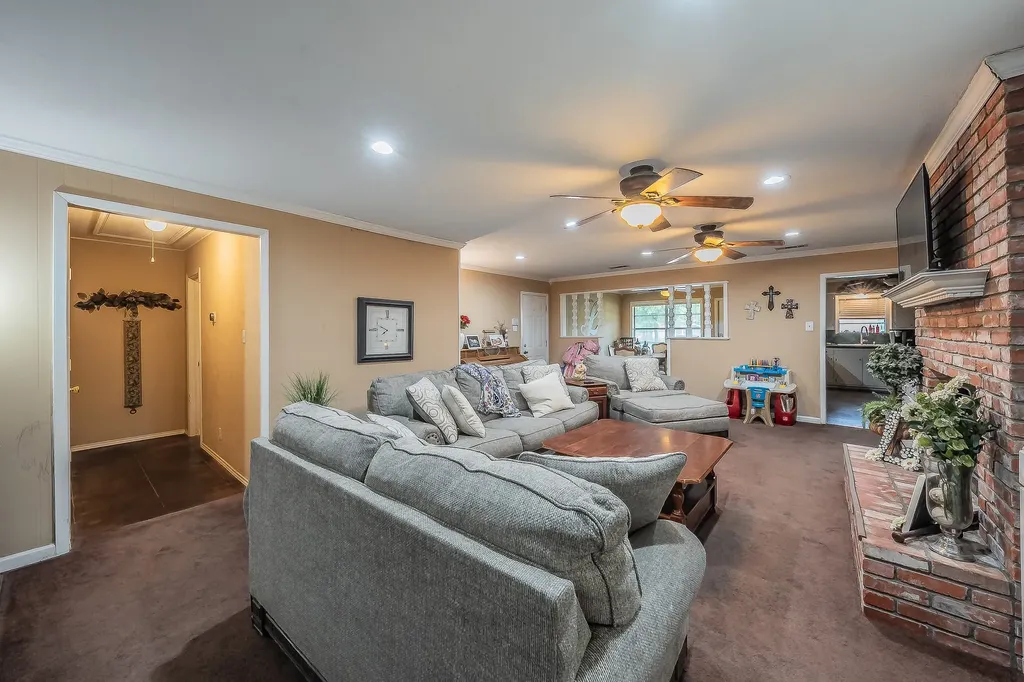 613 N Overlook Drive Kerens TX 75144