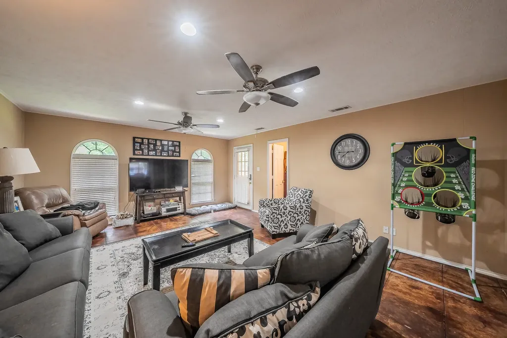 613 N Overlook Drive Kerens TX 75144