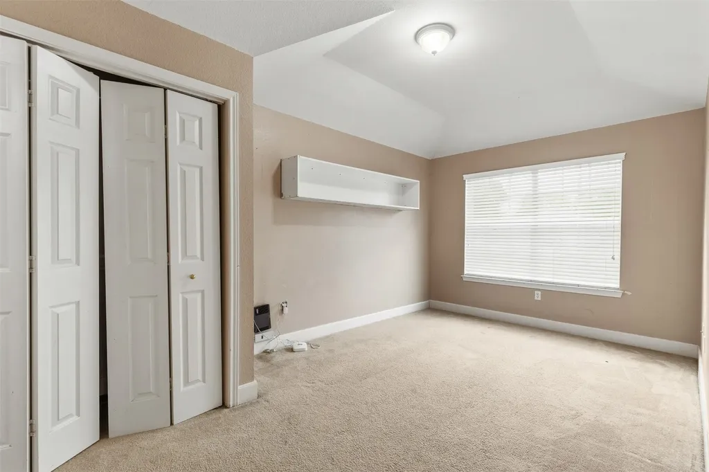 1905 E Alma Avenue Sherman TX 75090