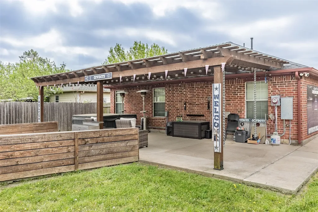 1905 E Alma Avenue Sherman TX 75090