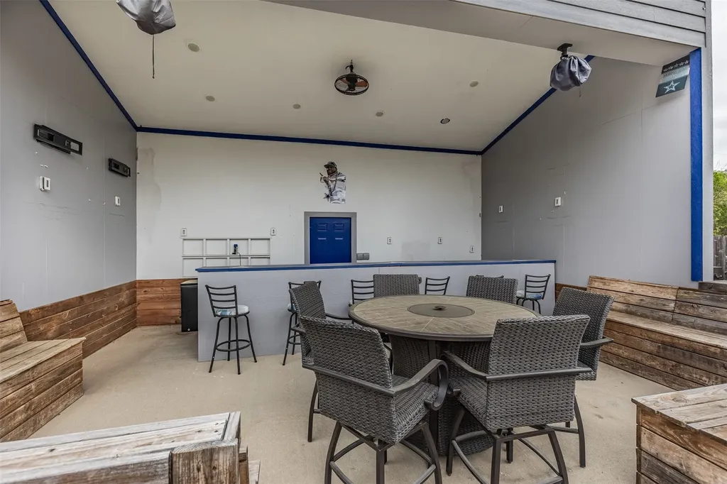 1905 E Alma Avenue Sherman TX 75090
