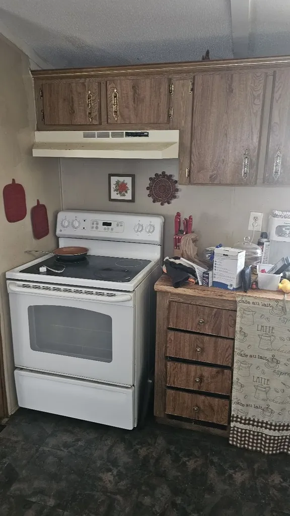 2001 Glen Oaks Drive May TX 76857