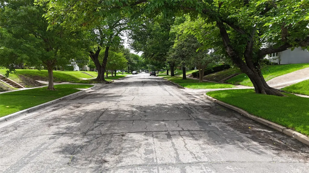 5846 Goliad Avenue Dallas TX 75206
