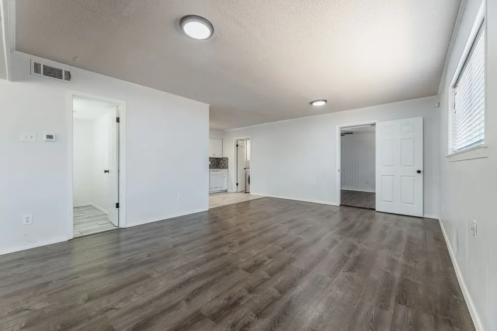 8121 Ferguson Road Dallas TX 75228
