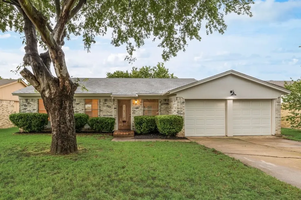 5625 Marlene Haltom City TX 76148