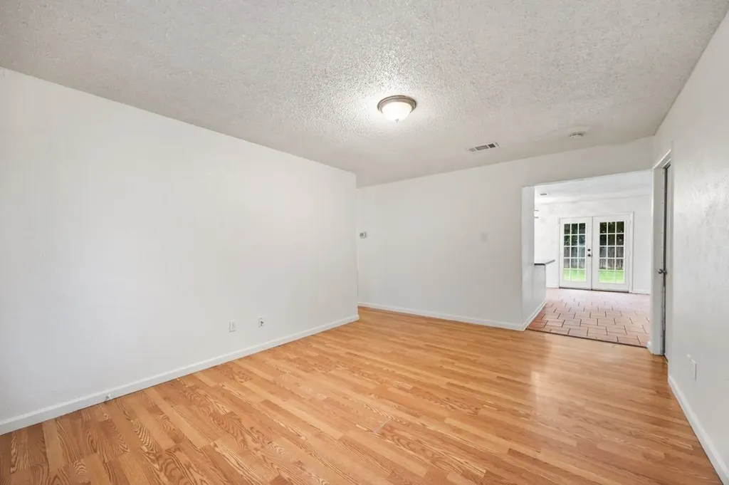 5625 Marlene Haltom City TX 76148