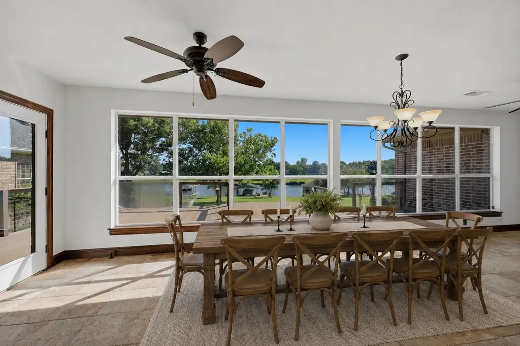 533 Kiowa Drive W Lake Kiowa TX 76240