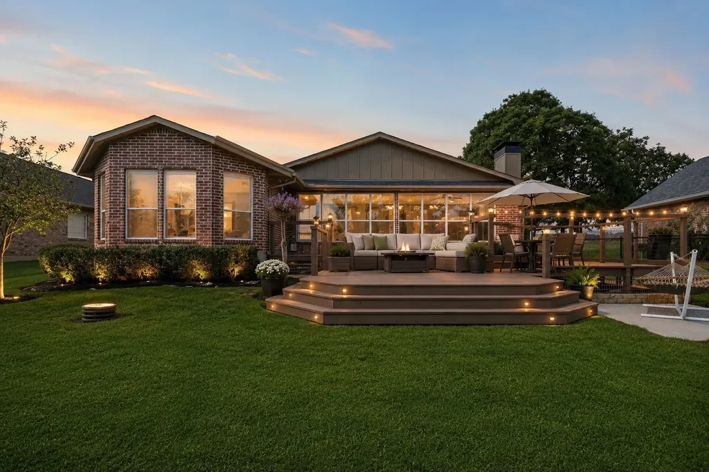 533 Kiowa Drive W Lake Kiowa TX 76240