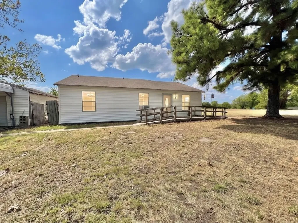130 Calhoun Cove East Tawakoni TX 75472