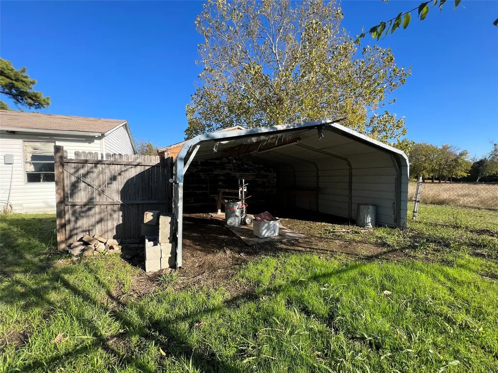130 Calhoun Cove East Tawakoni TX 75472