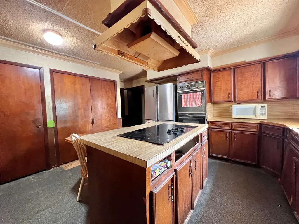 130 Calhoun Cove East Tawakoni TX 75472
