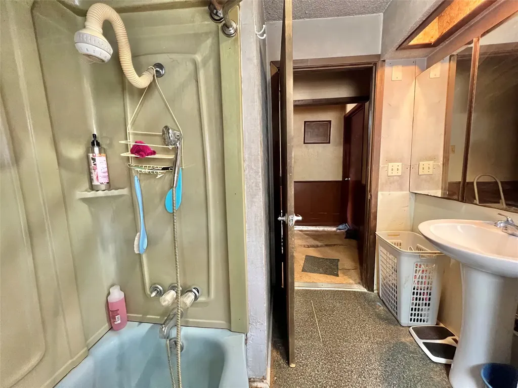 130 Calhoun Cove East Tawakoni TX 75472