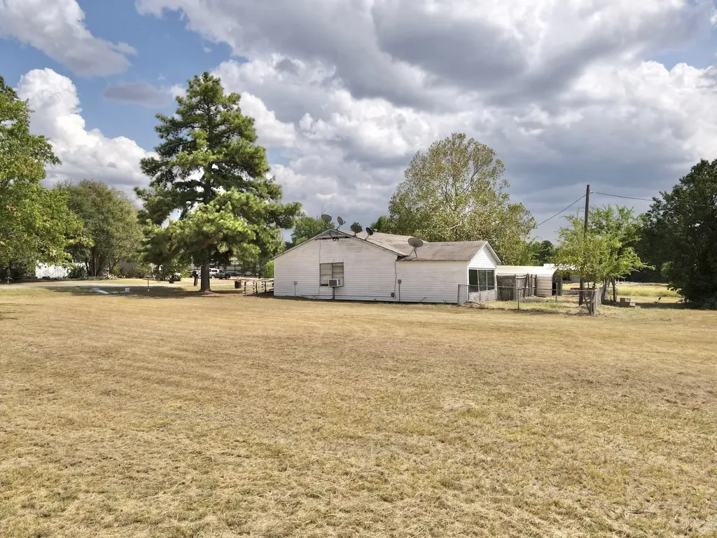 130 Calhoun Cove East Tawakoni TX 75472