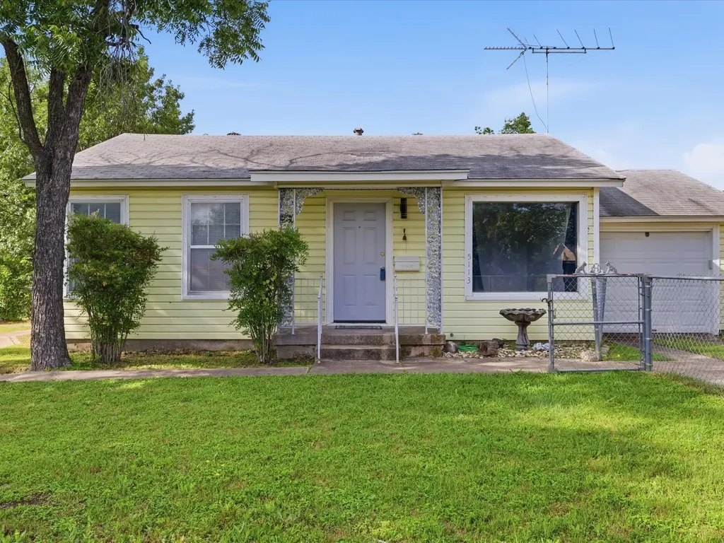 5113 Flagstone Drive Sansom Park TX 76114
