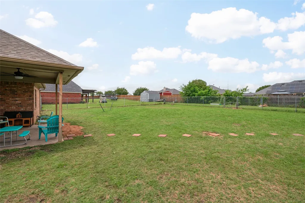 408 Sunshine Trail Bells TX 75414