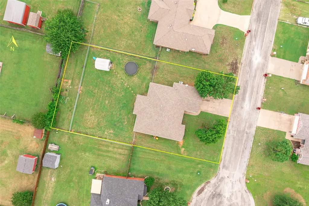 408 Sunshine Trail Bells TX 75414