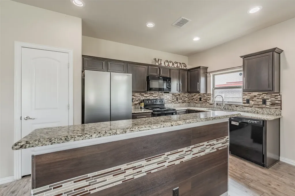 2841 Mesquite Road Fort Worth TX 76111