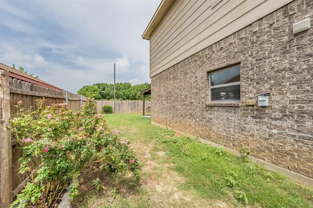 2841 Mesquite Road Fort Worth TX 76111