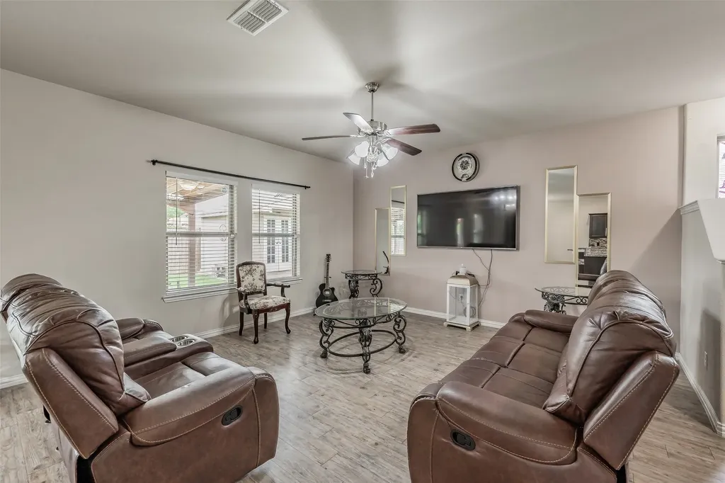 2841 Mesquite Road Fort Worth TX 76111
