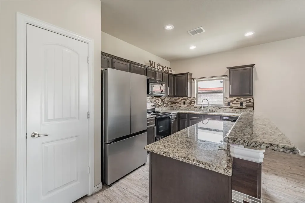 2841 Mesquite Road Fort Worth TX 76111
