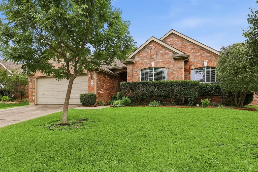 2616 Hollow Ridge Drive Denton TX 76210