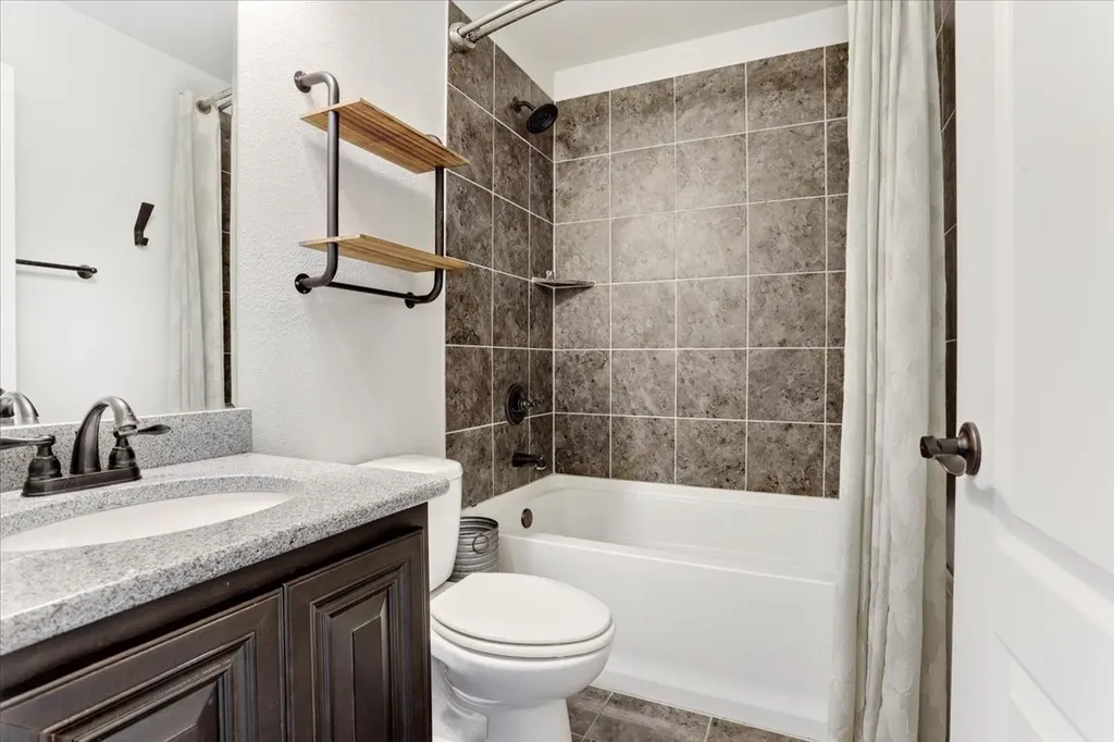 3656 Rosewood Denison TX 75020