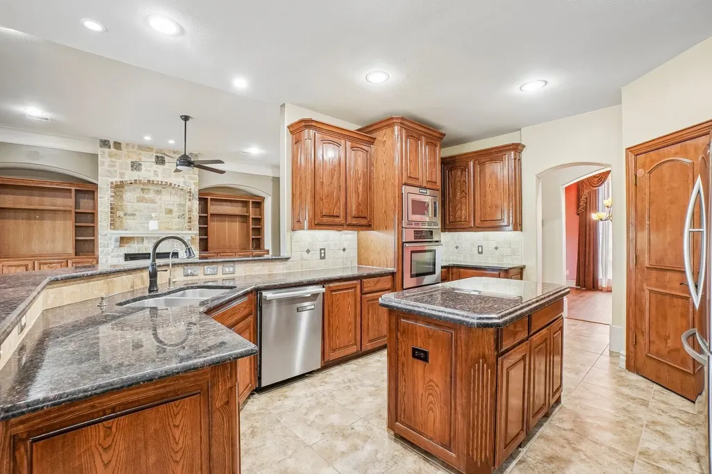 484 Savannah Hill Rockwall TX 75032
