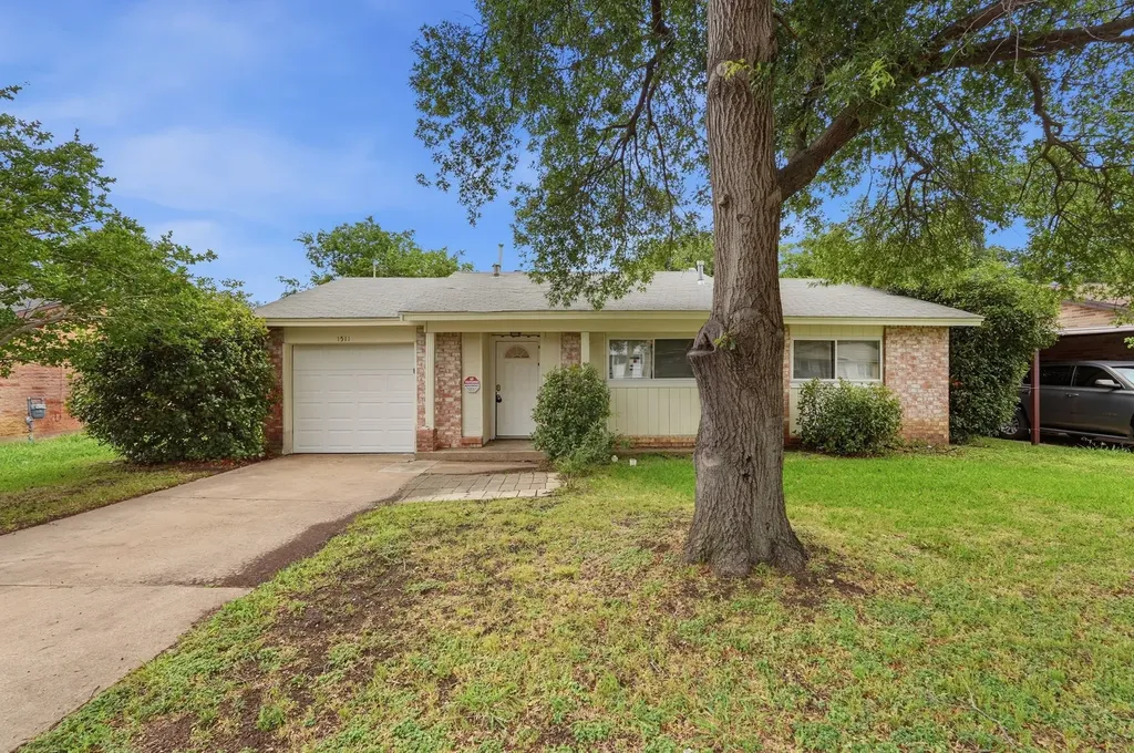 1511 E Tucker Boulevard Arlington TX 76010