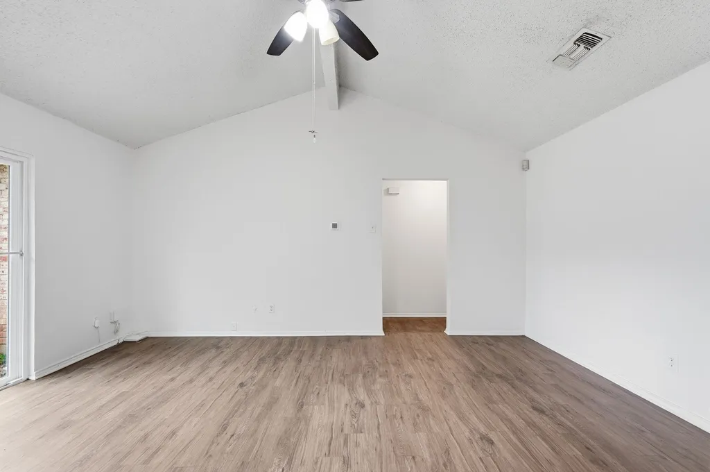 1511 E Tucker Boulevard Arlington TX 76010