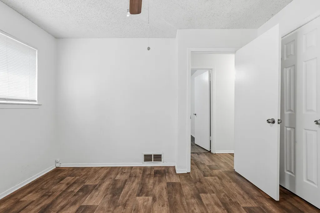 1511 E Tucker Boulevard Arlington TX 76010