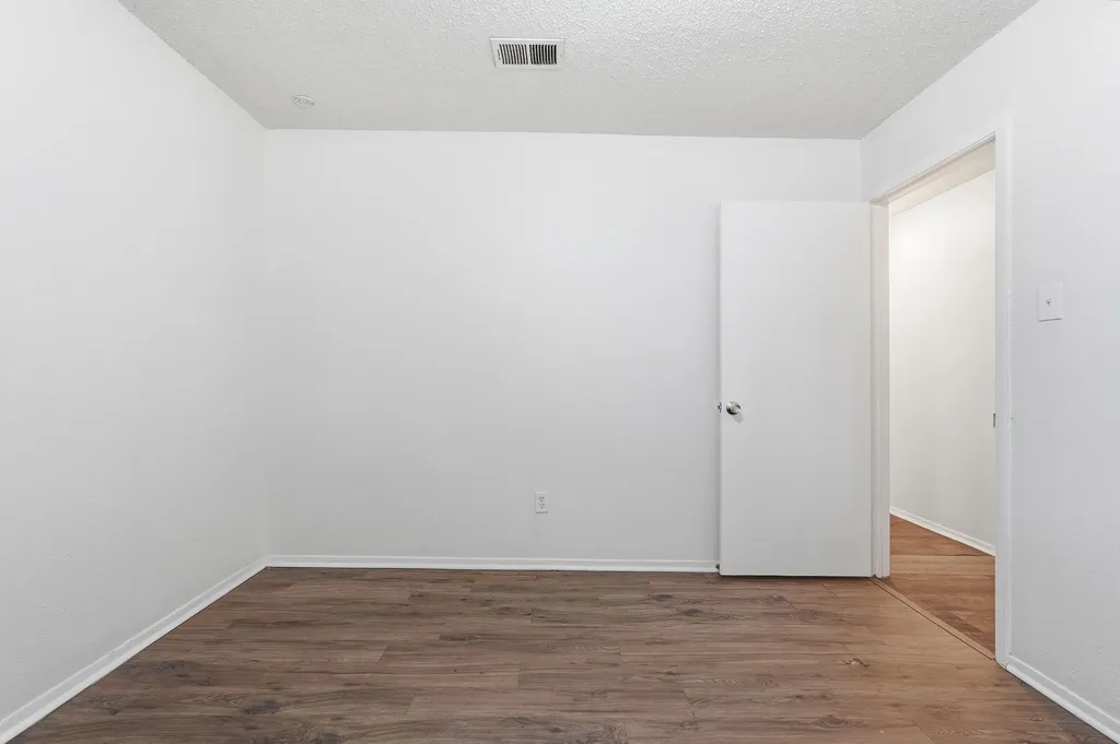 1511 E Tucker Boulevard Arlington TX 76010